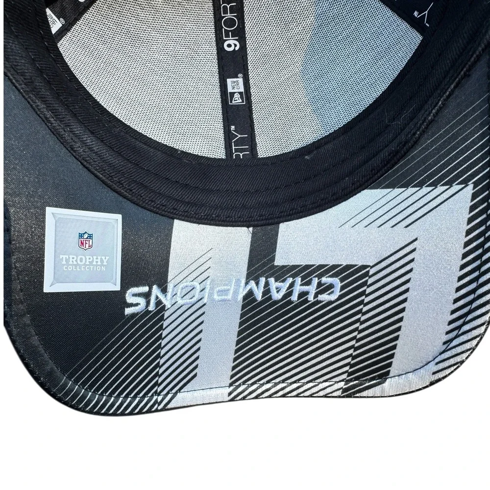 New‎ England Patriots Super Bowl LI Champions New Era 9FORTY Hat strapback EUC